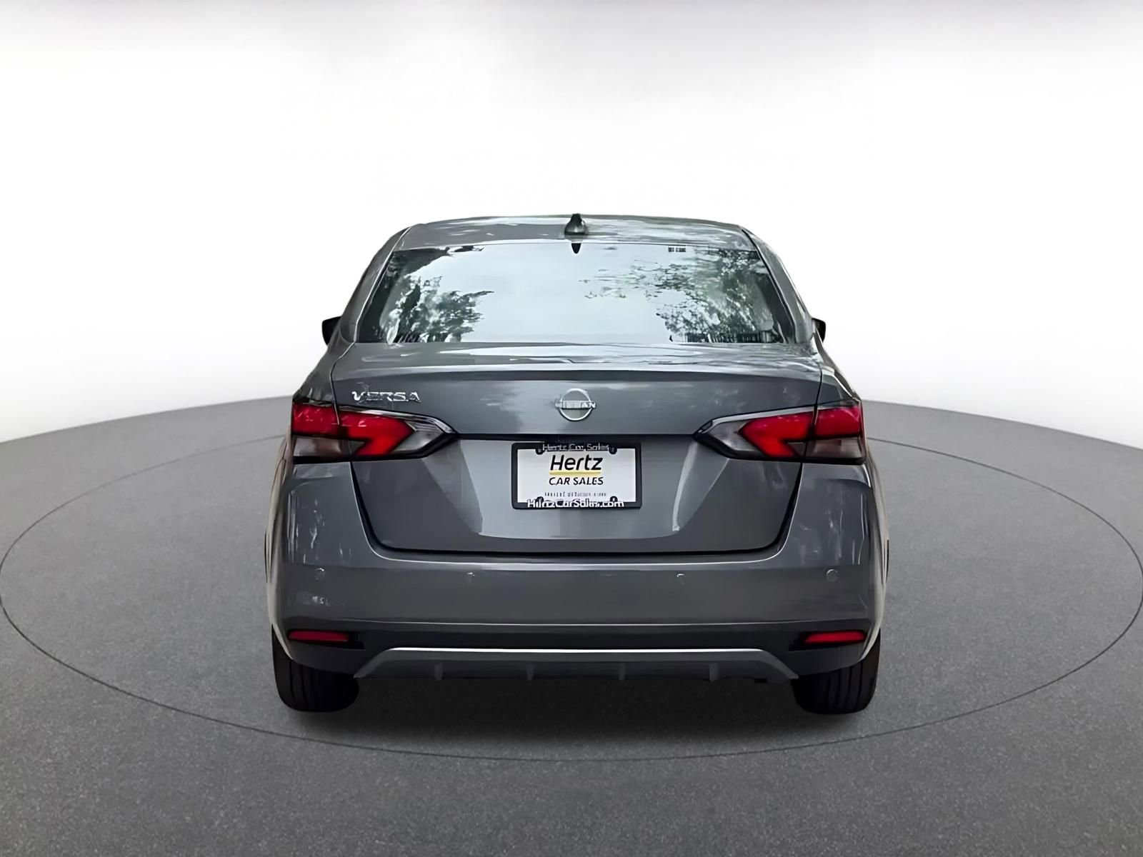 Used 2025 Nissan Versa SV FWD image 14