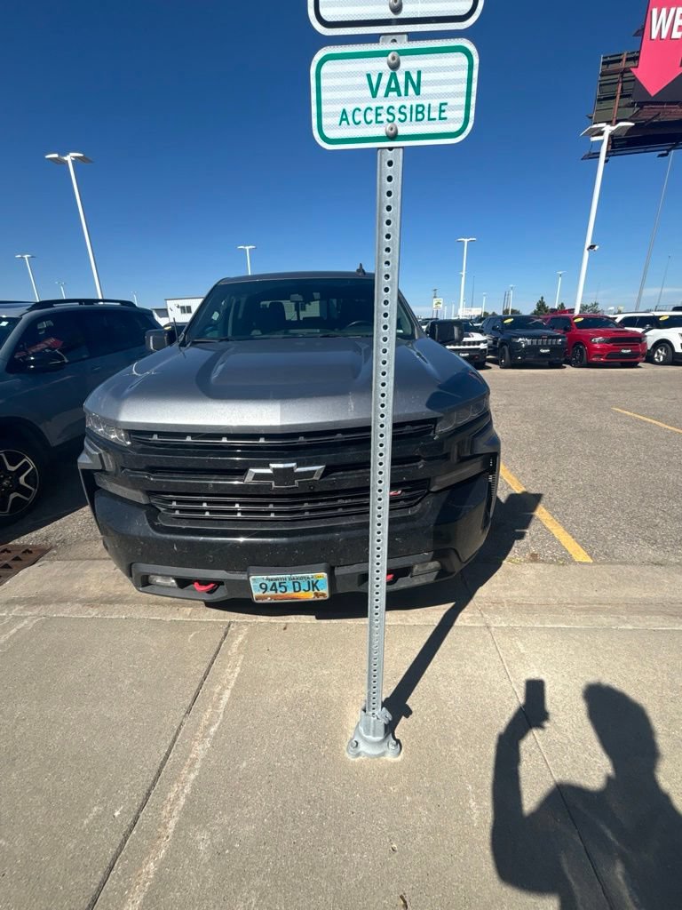 Used 2021 Chevrolet Silverado 1500 LT Trail Boss w/ Convenience Package II AWD/4WD image 2