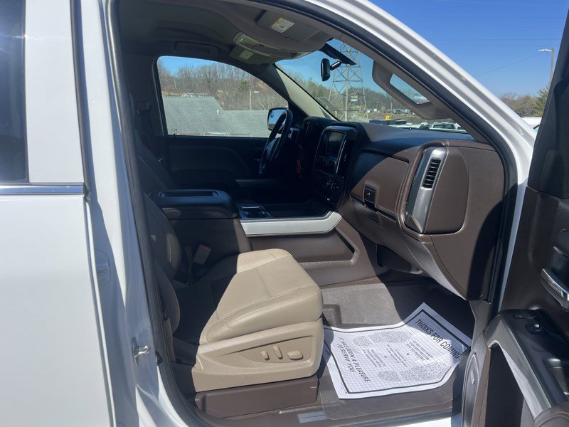 Used 2017 Chevrolet Silverado 1500 LTZ Z71 w/ LPO, Black Pack image 6