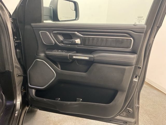 Used 2023 RAM 1500 Laramie AWD/4WD image 26
