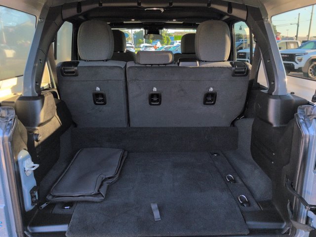 Used 2024 Jeep Wrangler Unlimited AWD/4WD image 12