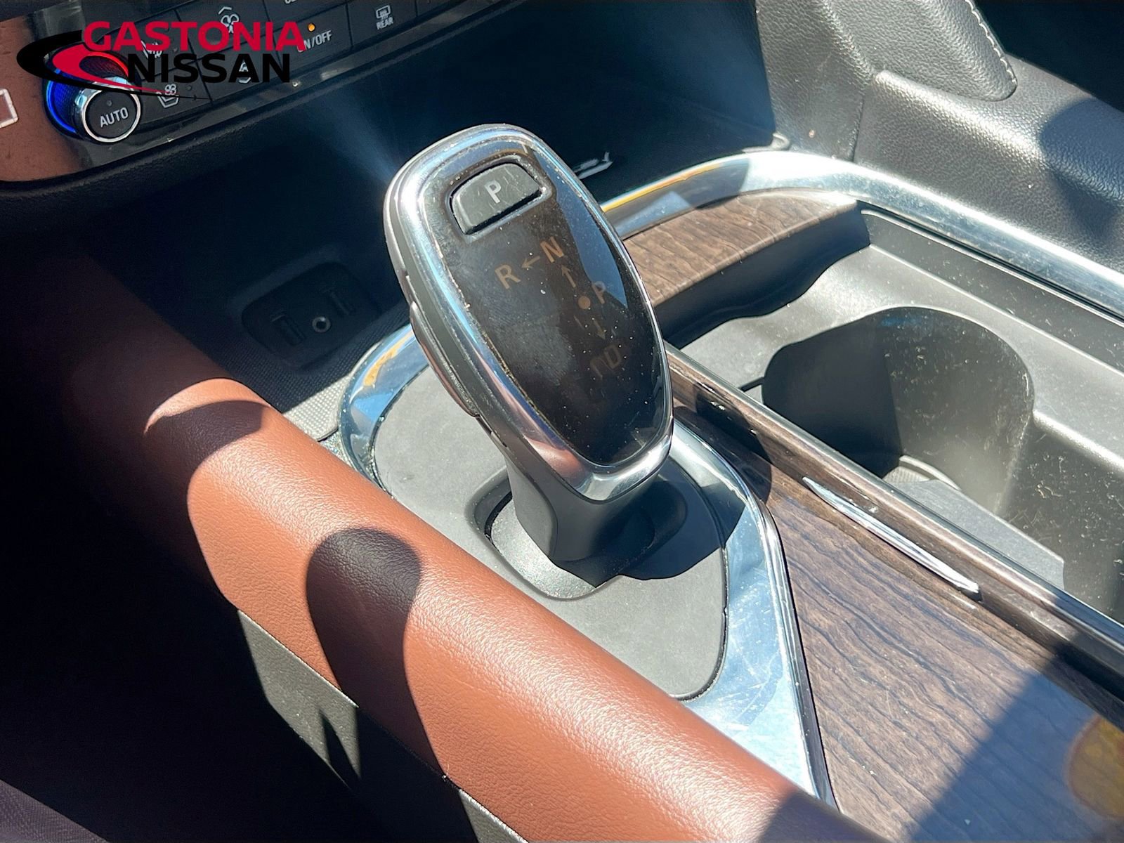 Used 2018 Buick Enclave Avenir w/ Avenir Technology Package image 22