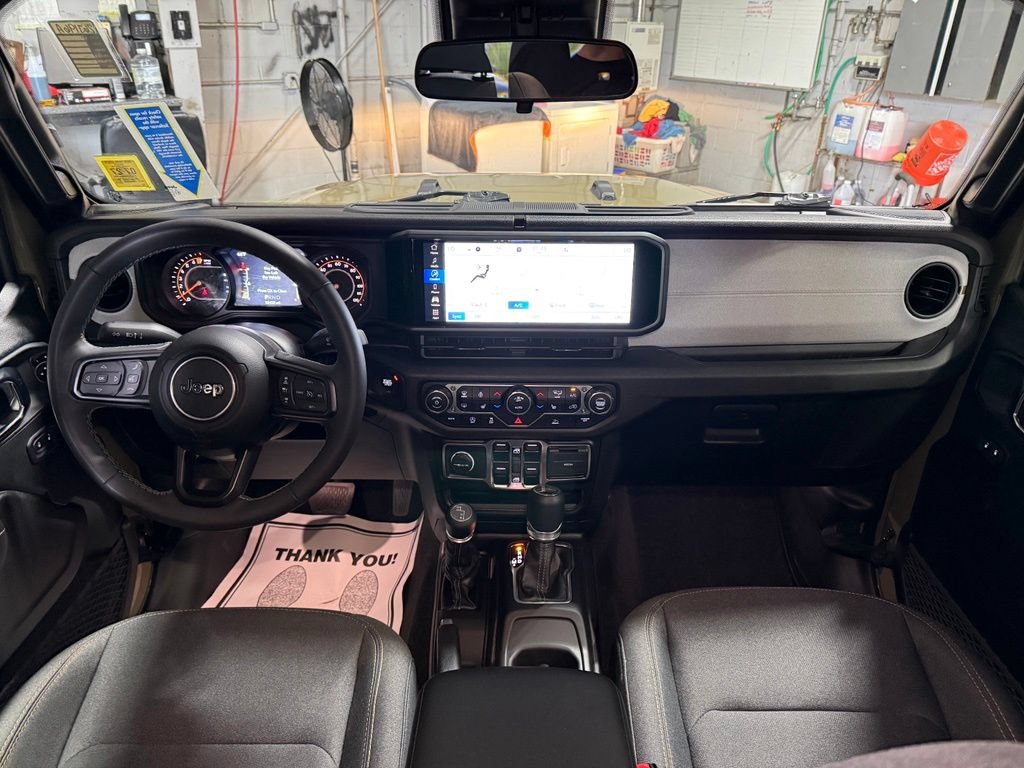 Certified 2025 Jeep Gladiator Sport AWD/4WD image 7