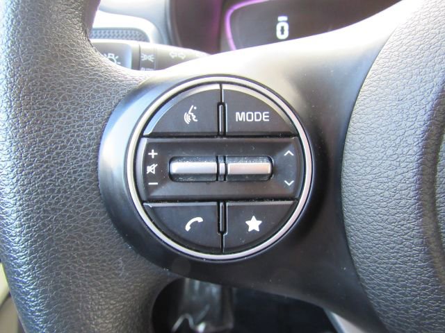 Used 2023 Kia Soul LX w/ LX Technology Package image 30