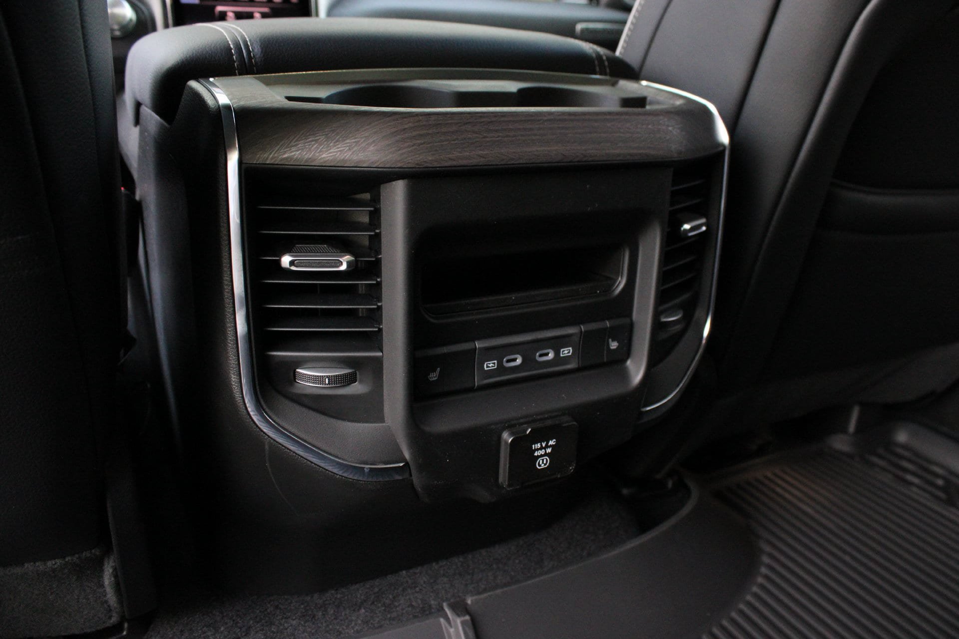 New 2026 RAM 1500 Laramie w/ Night Edition AWD/4WD image 28