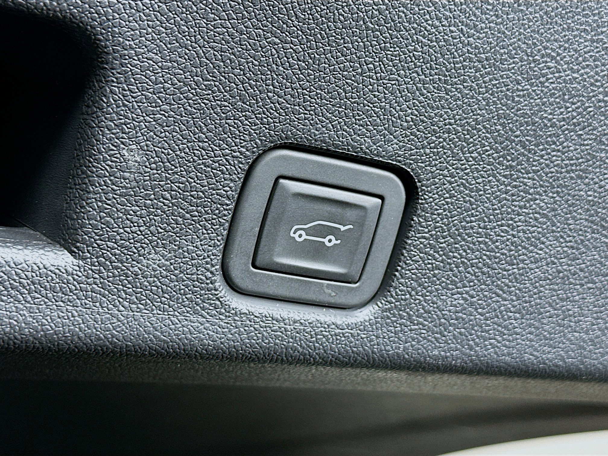 Used 2025 Buick Enclave Preferred image 31