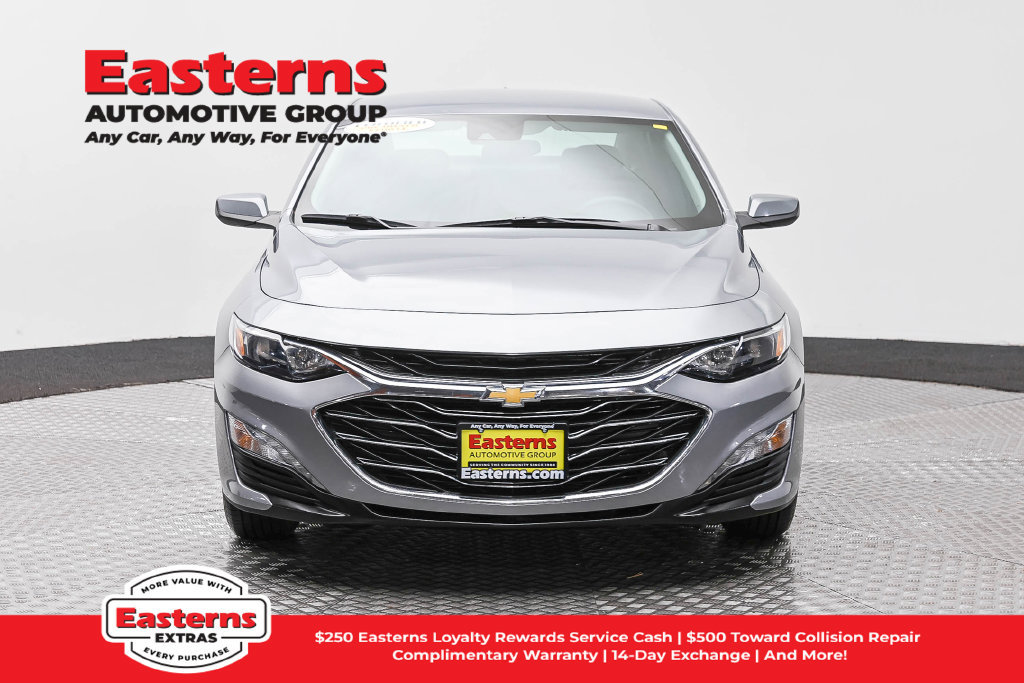 Used 2024 Chevrolet Malibu LT FWD image 3