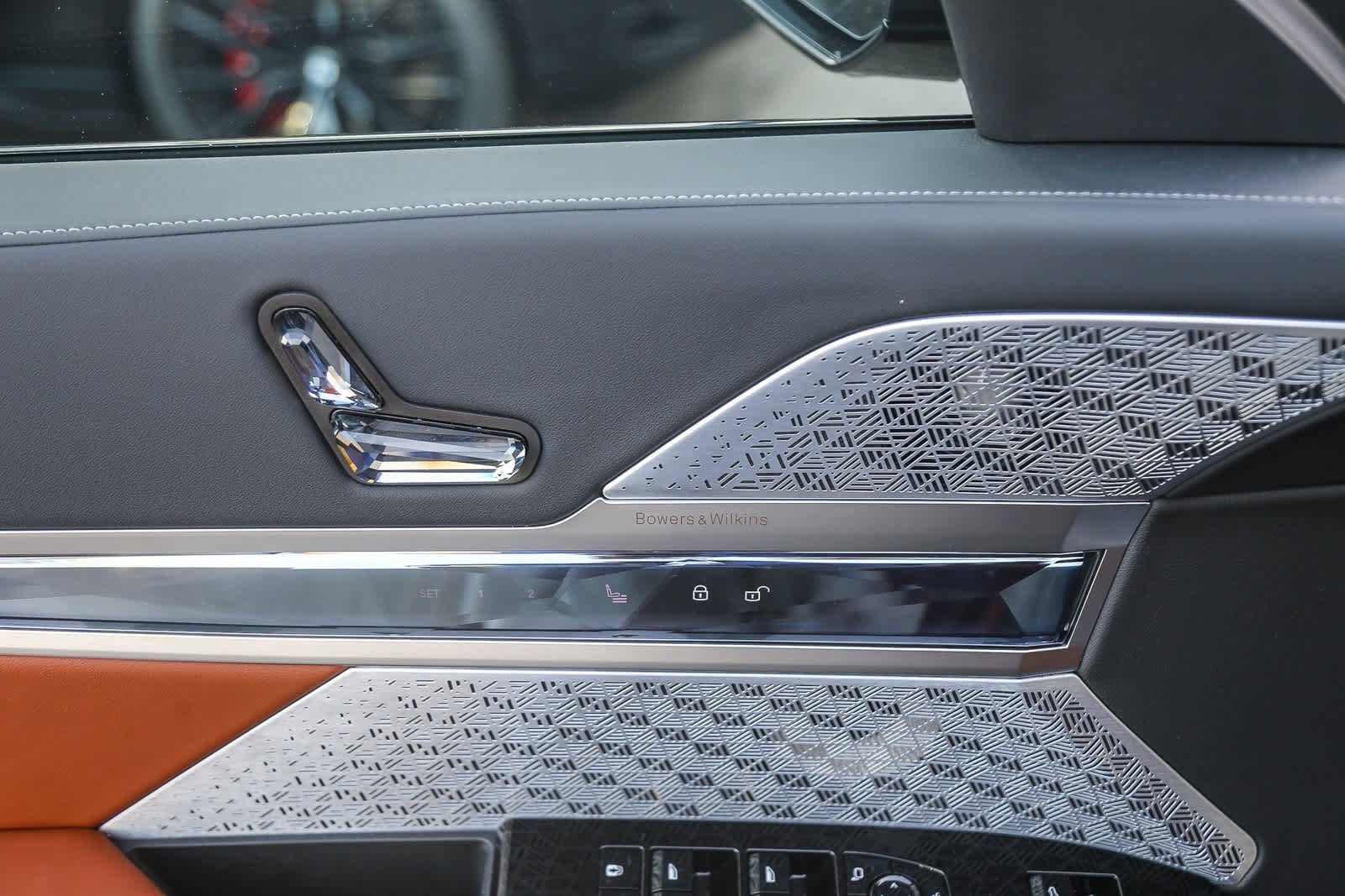 Used 2025 BMW i7 xDrive60 image 18