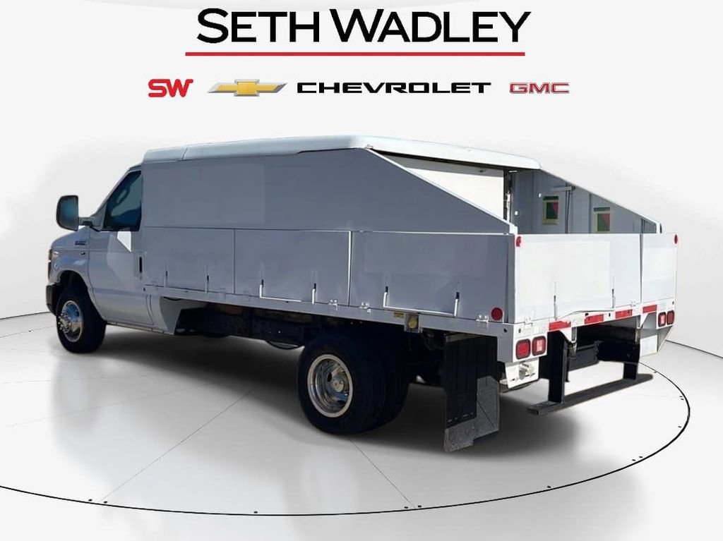 Used 2011 Ford E-450 and Econoline 450 Super Duty image 5