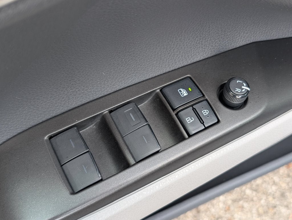 Certified 2022 Toyota Camry LE w/ Convenience Package FWD image 11