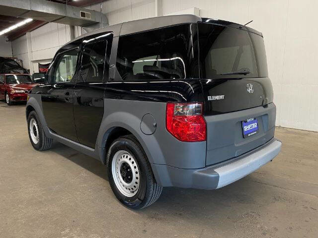 Used 2004 Honda Element DX image 3