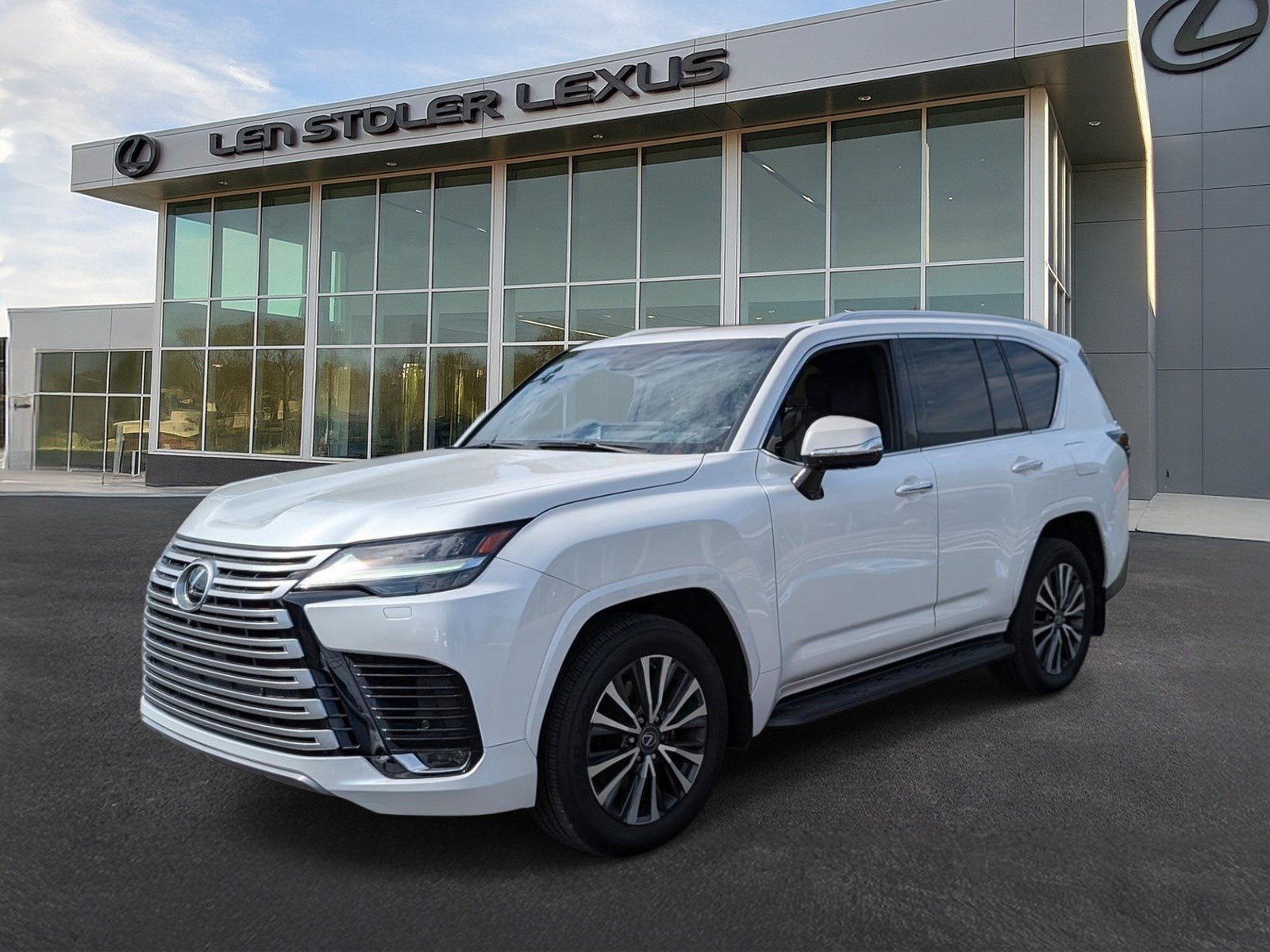 Used 2023 Lexus LX 600 4WD w/ Interior Upgrade Package image 7
