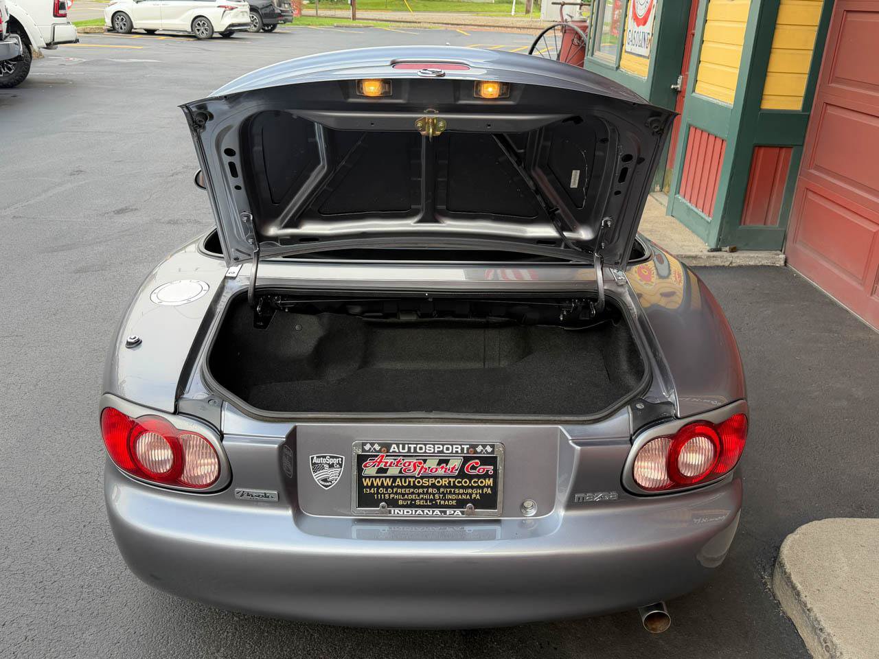 Used 2002 MAZDA MX-5 Miata SE RWD image 23