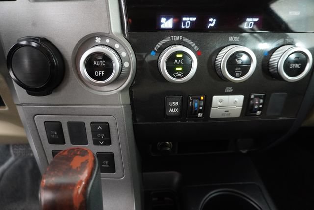 Used 2015 Toyota Sequoia Platinum RWD image 29