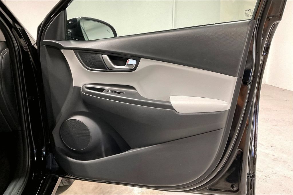 Used 2023 Hyundai Kona SEL w/ Convenience Package FWD image 23