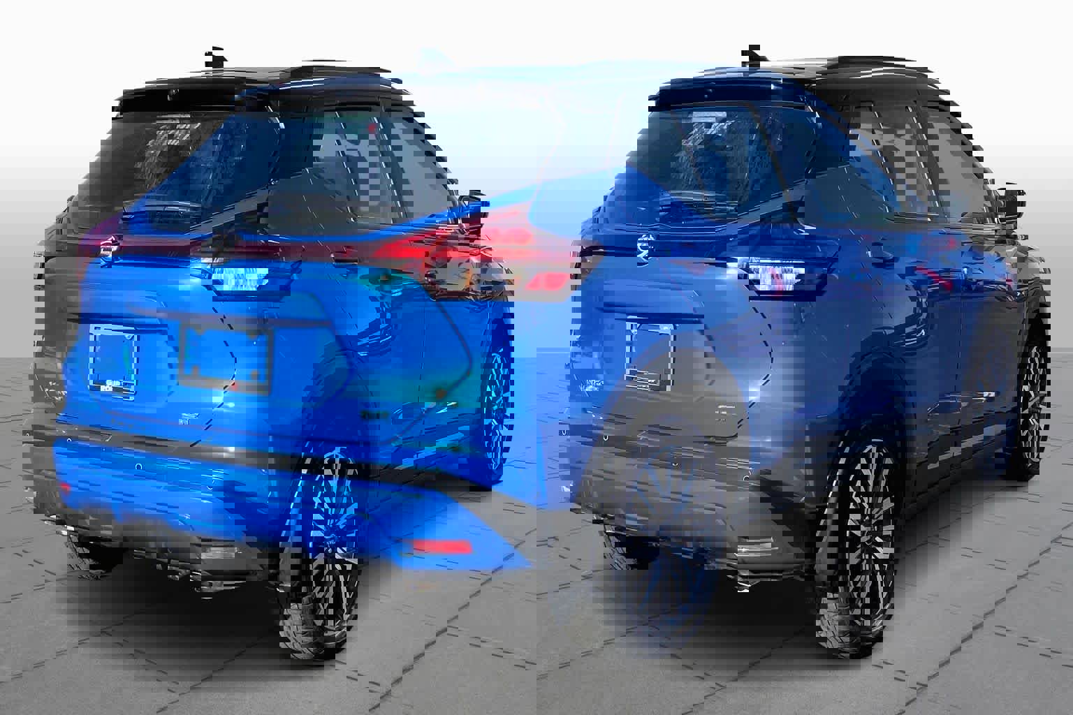 Used 2023 Nissan Kicks SR image 13