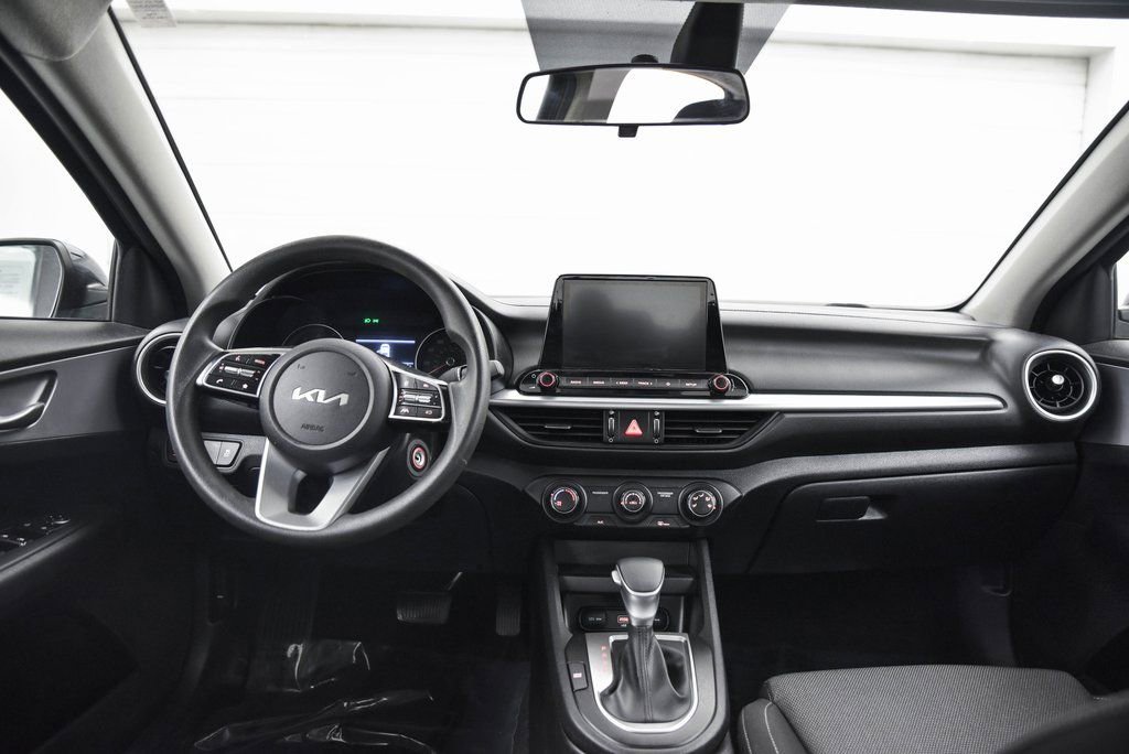 Used 2022 Kia Forte LXS image 25