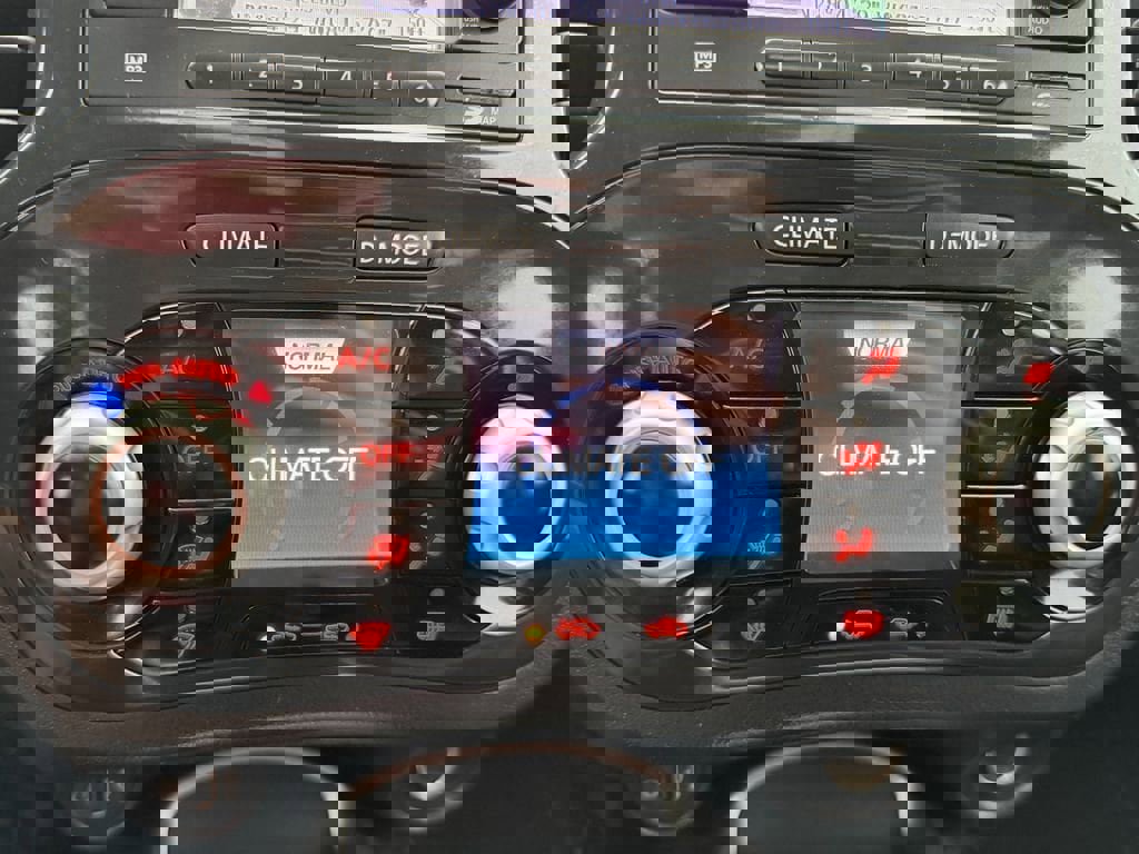 Used 2012 Nissan Juke SL image 26