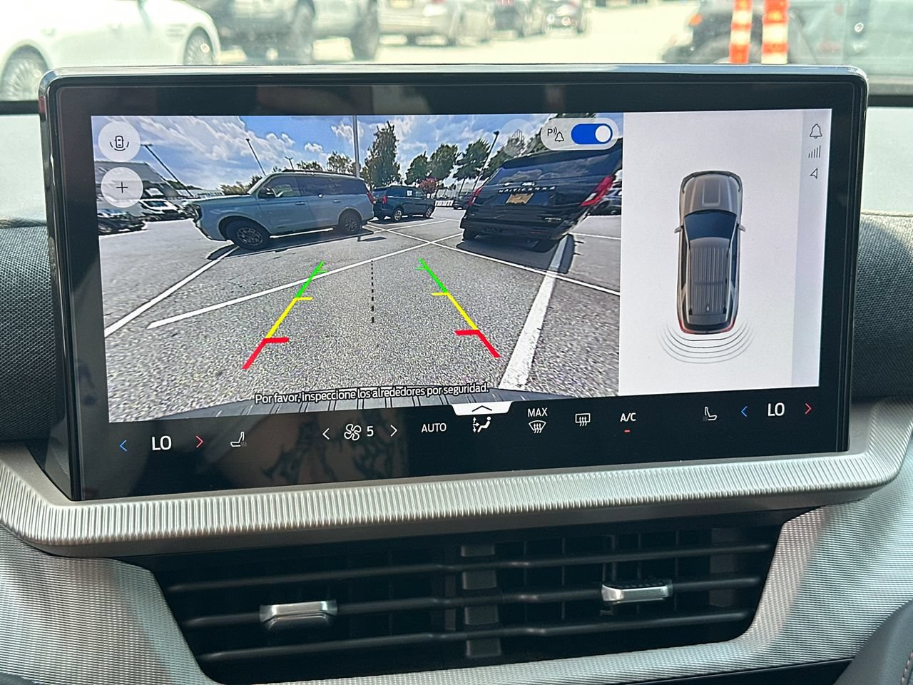 New 2026 Ford Explorer Active RWD image 30
