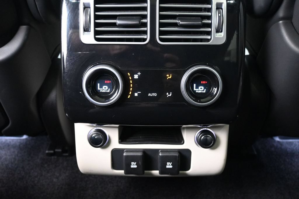 Used 2020 Land Rover Range Rover HSE AWD/4WD image 22