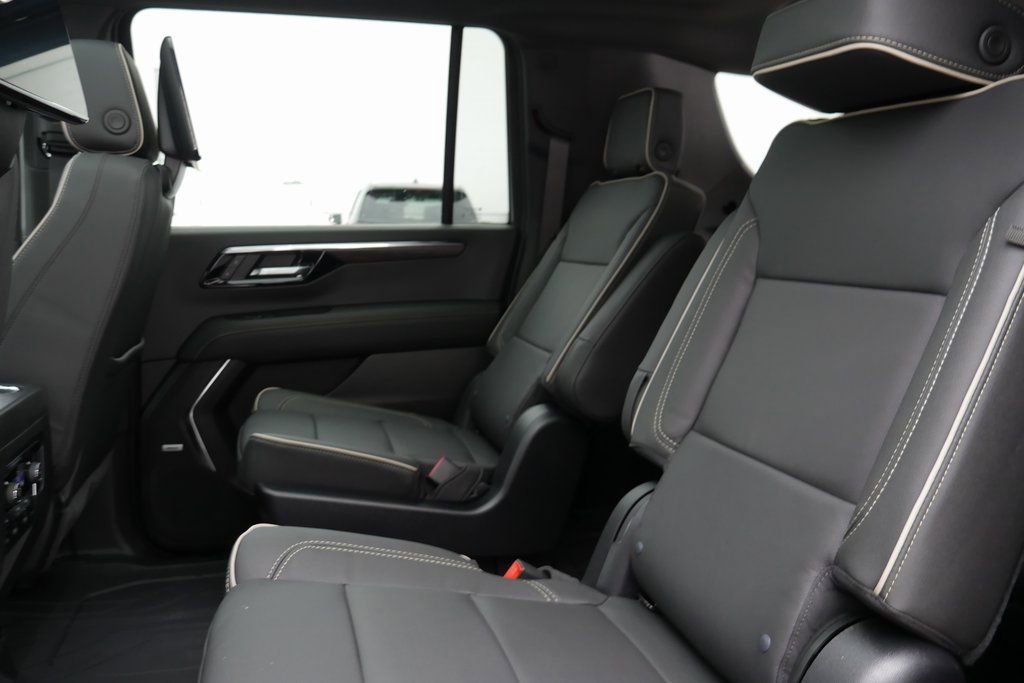 New 2026 Chevrolet Suburban Premier AWD/4WD image 30