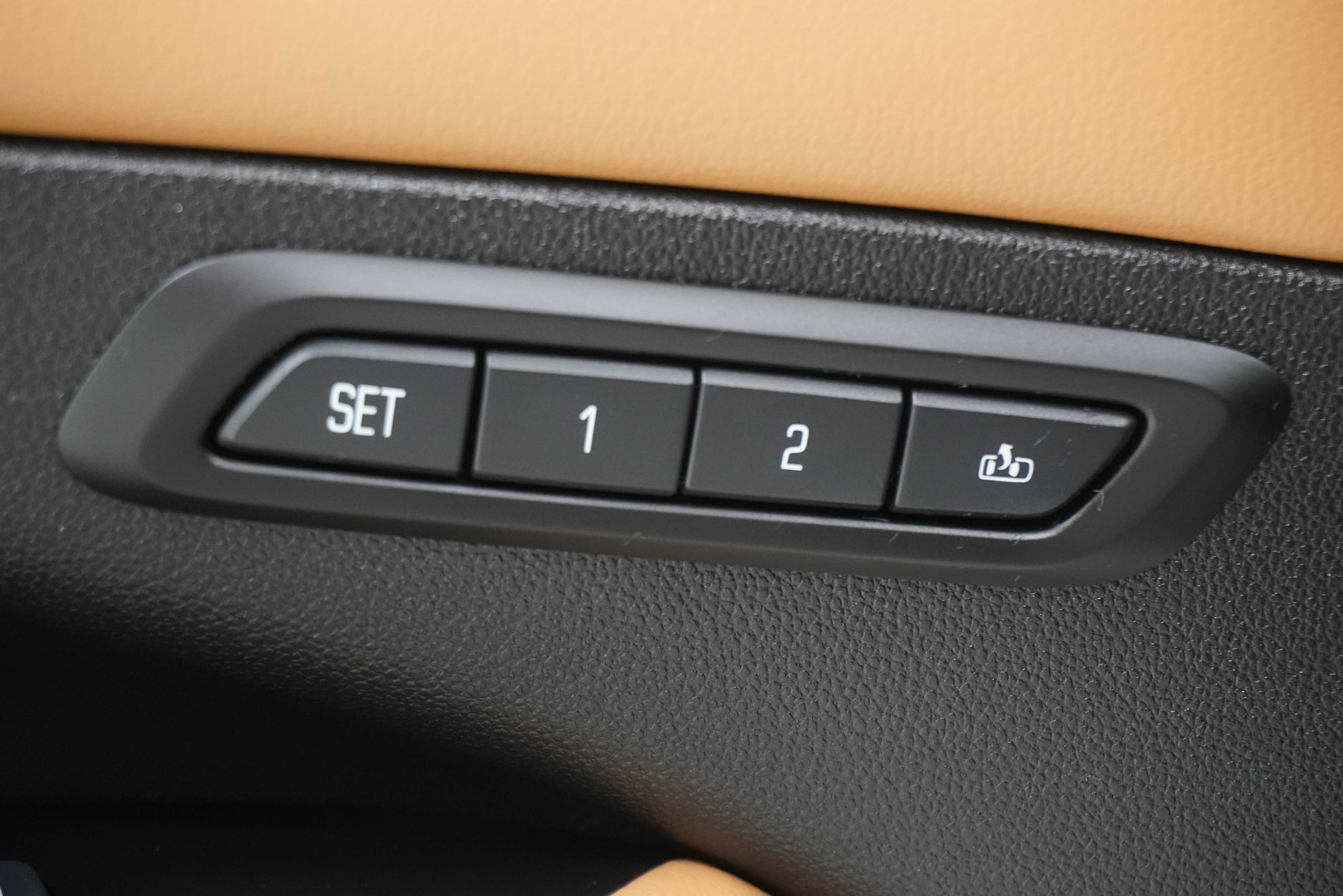 Used 2017 Buick LaCrosse Essence w/ Sights and Sounds Package FWD image 12