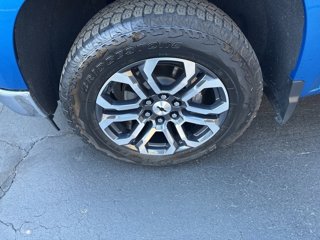 Certified 2023 Chevrolet Silverado 1500 LTZ w/ Technology Package image 18