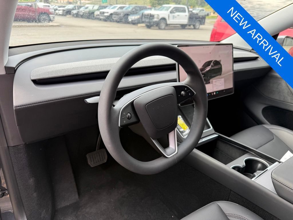 Used 2026 Tesla Model Y AWD image 11