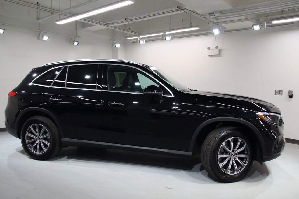 Certified 2025 Mercedes-Benz GLC 300 image 11