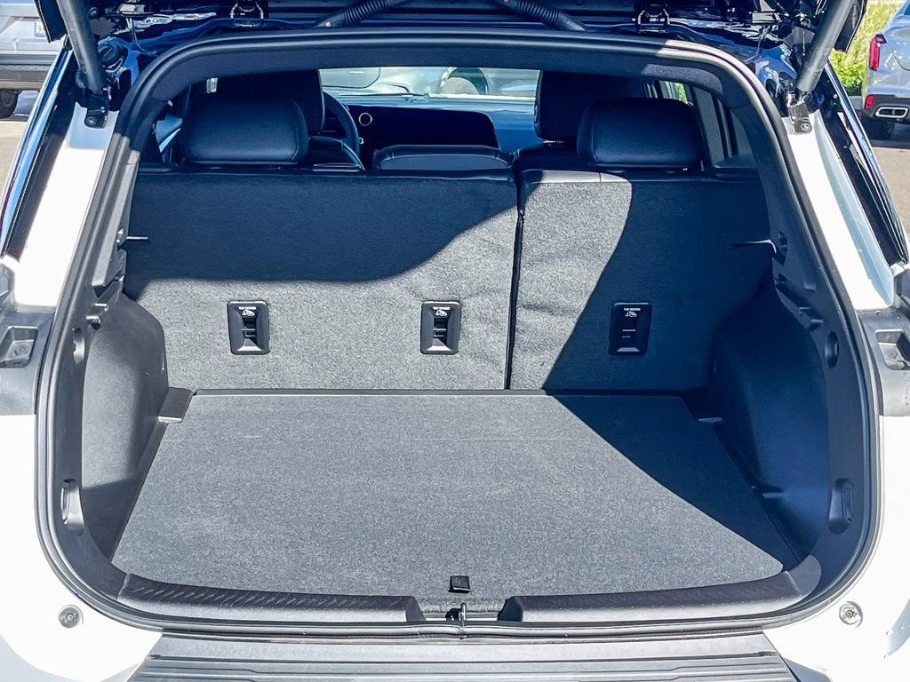 New 2026 Chevrolet Equinox EV LT image 24