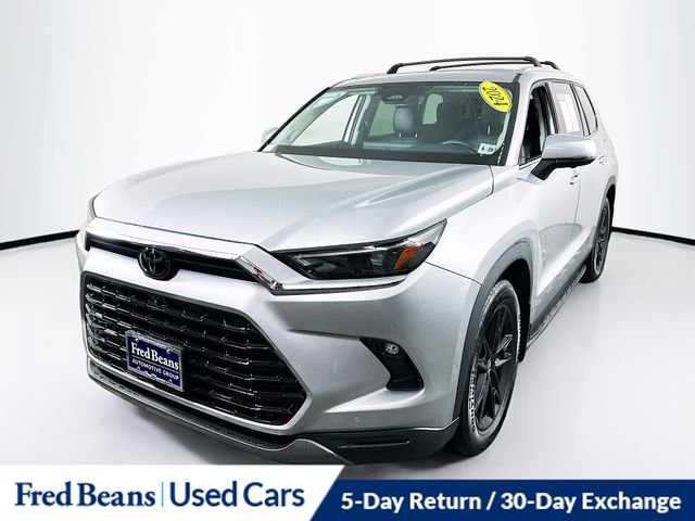 Used 2024 Toyota Grand Highlander Limited image 3