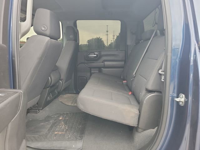Used 2022 Chevrolet Silverado 2500 Custom w/ Custom Value Package AWD/4WD image 9