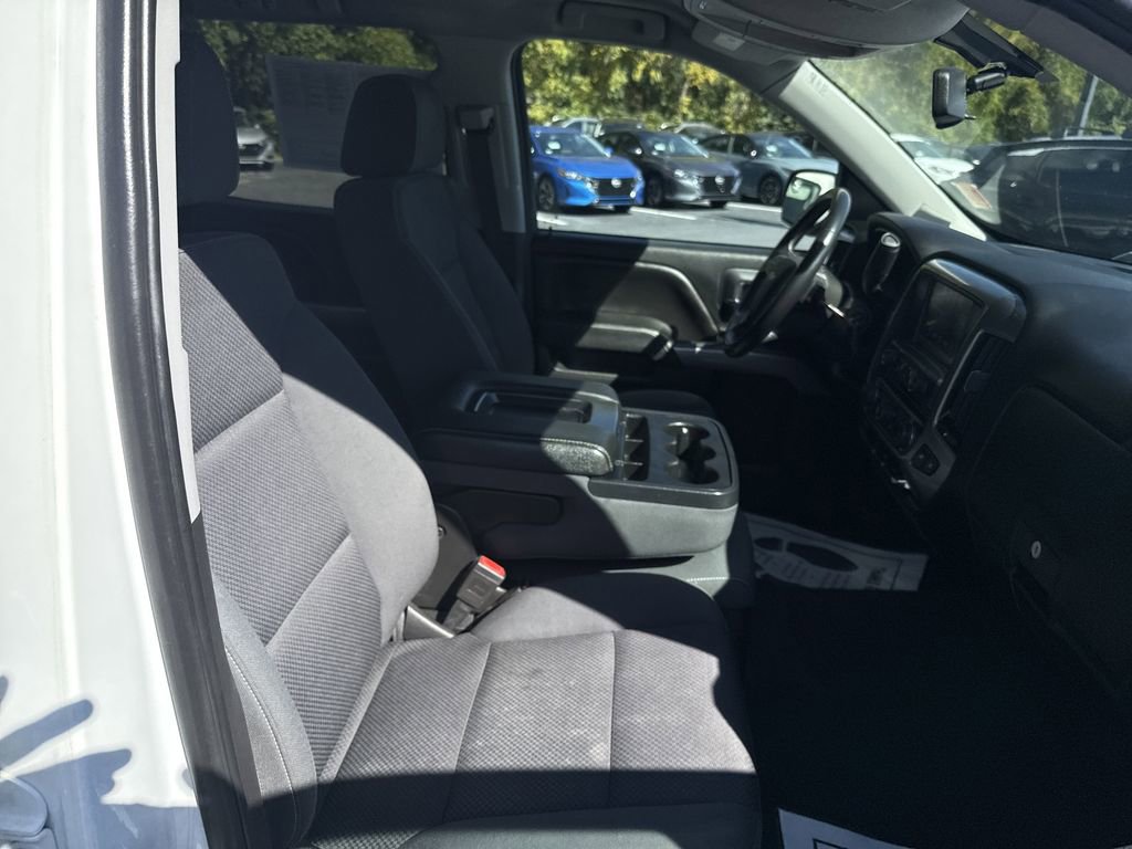 Used 2018 Chevrolet Silverado 1500 LT w/ All Star Edition image 16