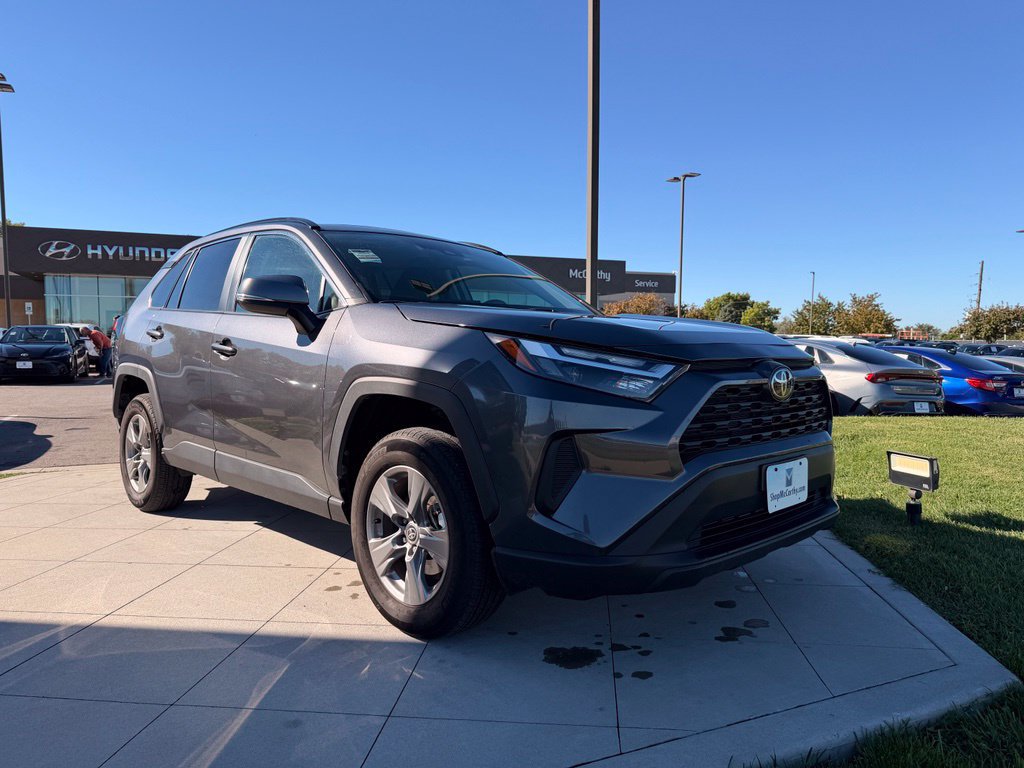 Used 2025 Toyota RAV4 XLE w/ Convenience Package AWD/4WD image 11