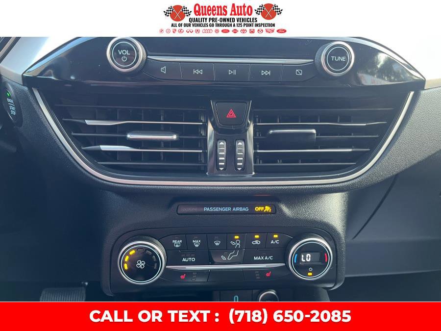 Used 2020 Ford Escape SE image 15