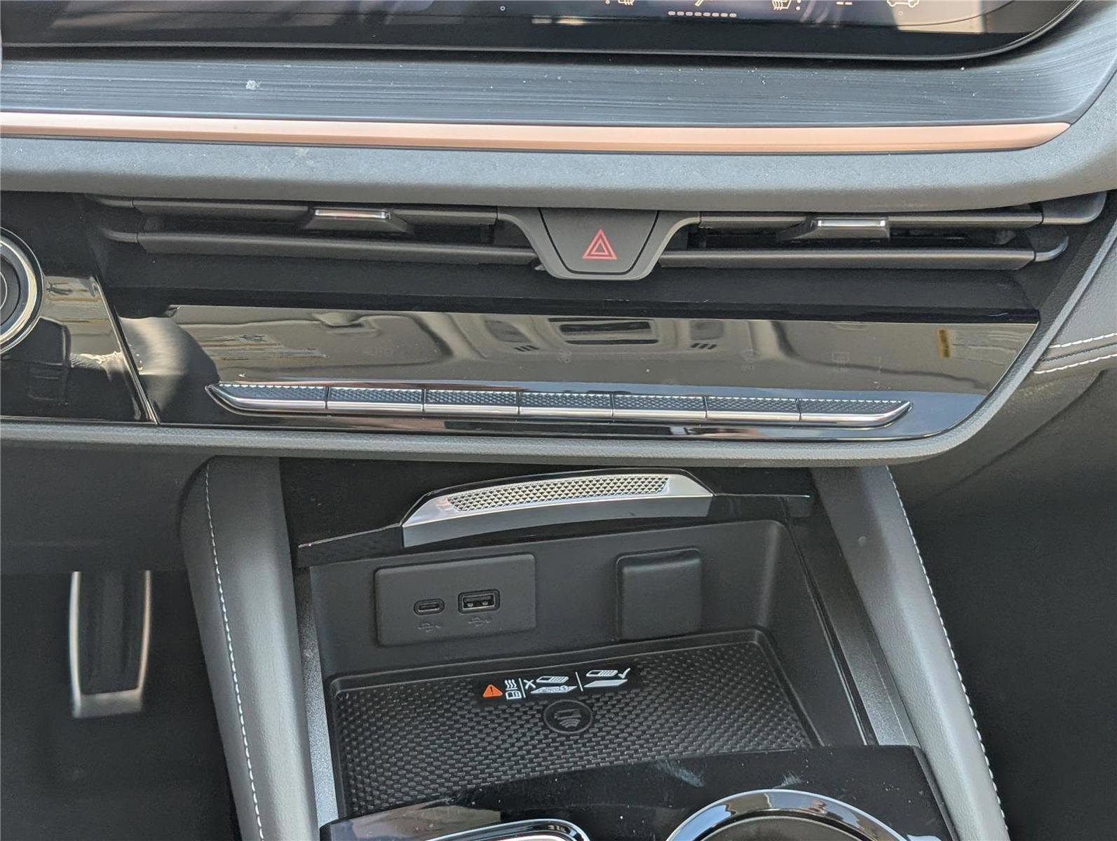 New 2026 Buick Envision Sport Touring image 27