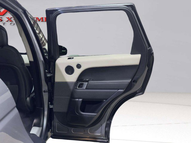 Used 2022 Land Rover Range Rover Sport HSE Silver Edition image 57