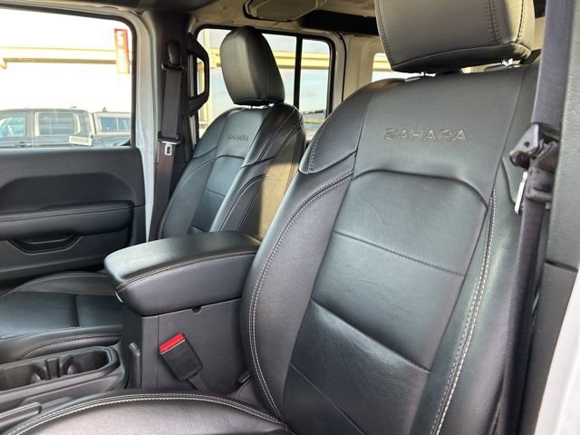 Used 2023 Jeep Wrangler Unlimited Sahara image 35