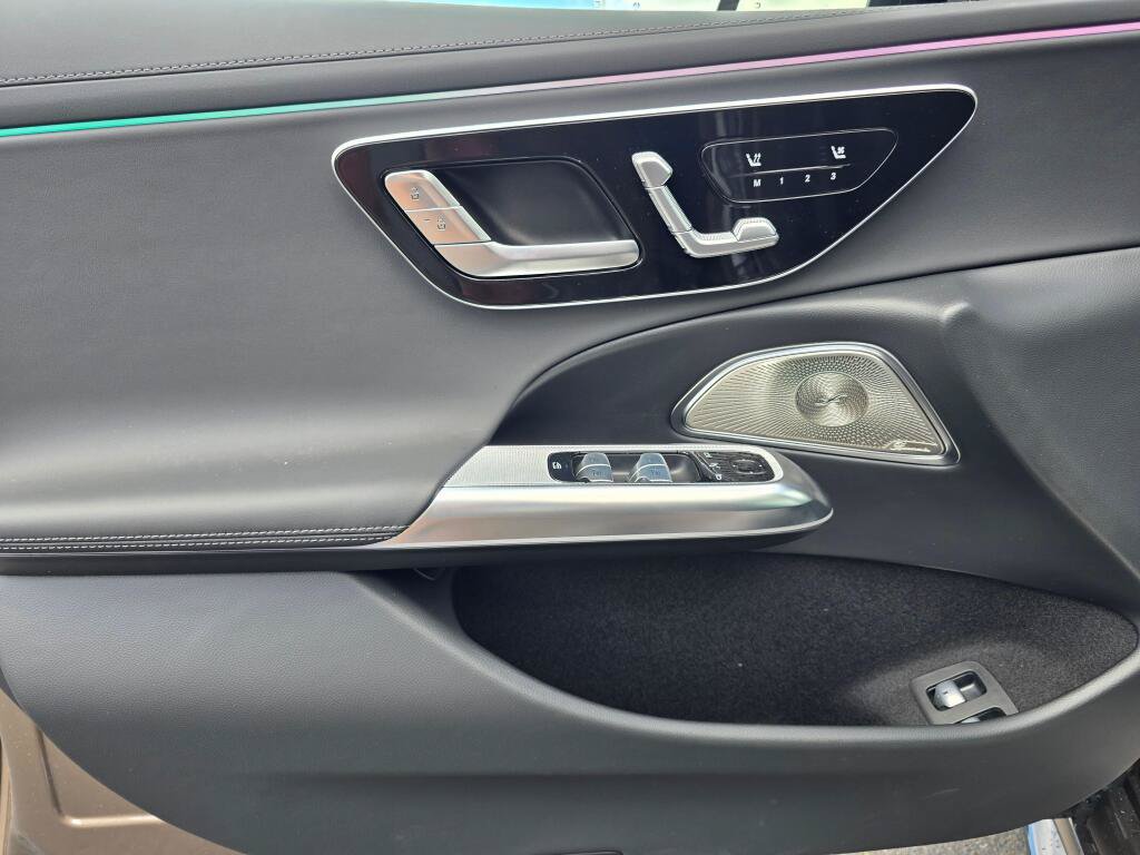 New 2026 Mercedes-Benz E 53 AMG e 4MATIC Sedan image 34