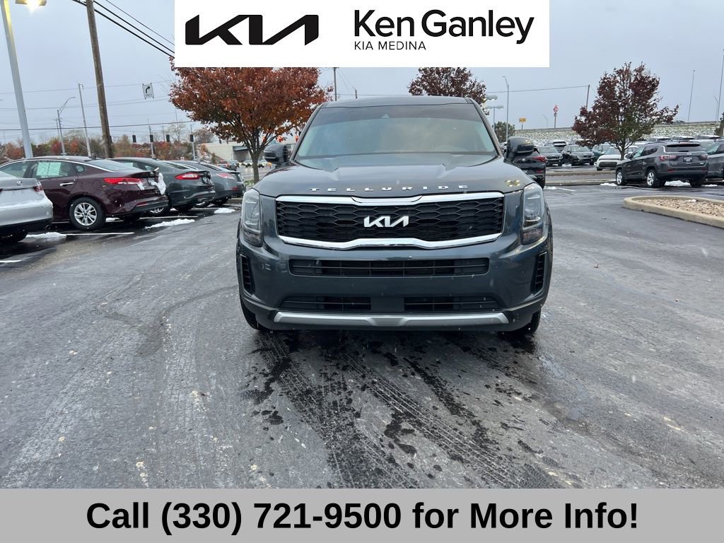 Used 2022 Kia Telluride LX image 3