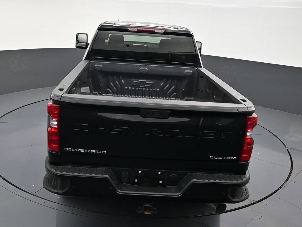 Used 2025 Chevrolet Silverado 2500 Custom w/ Custom Value Package AWD/4WD image 14