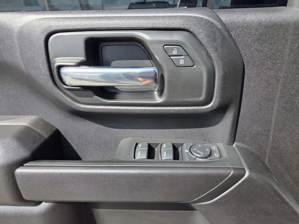 Used 2024 Chevrolet Silverado 3500 W/T image 25