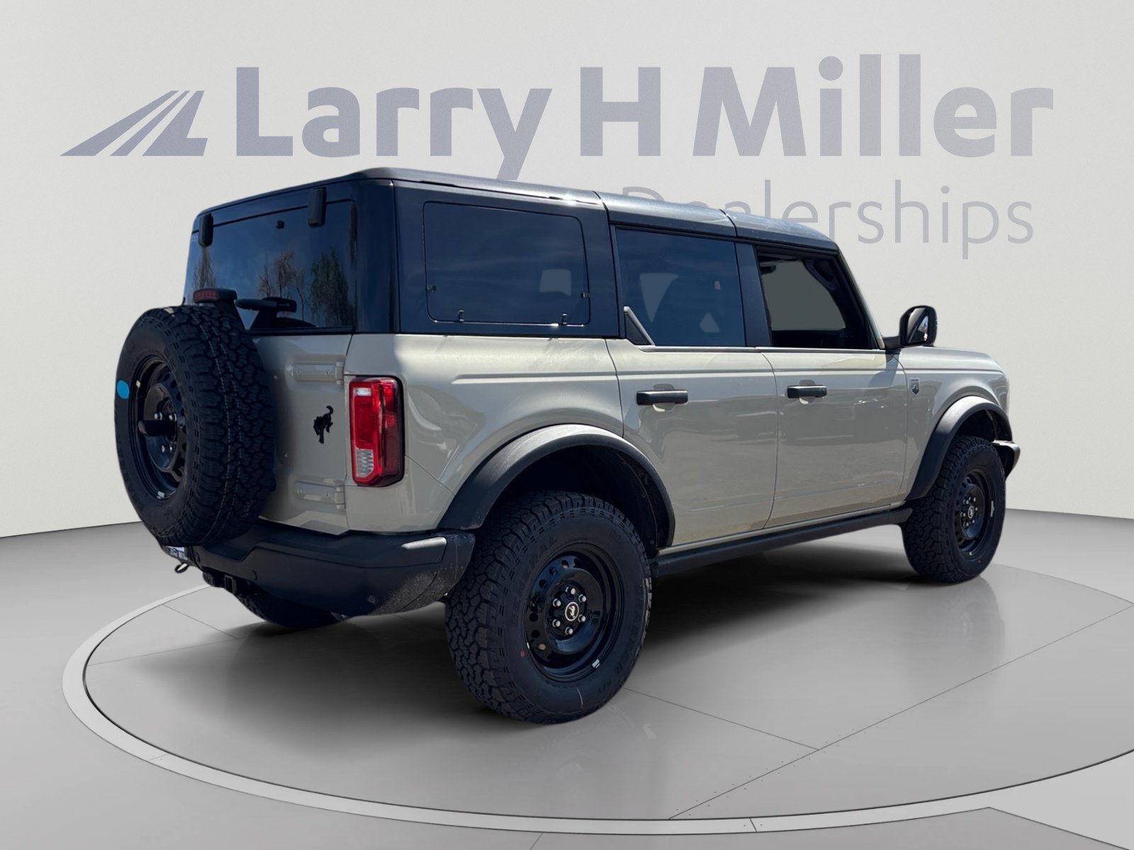 New 2026 Ford Bronco Big Bend w/ Black Diamond Package AWD/4WD image 5