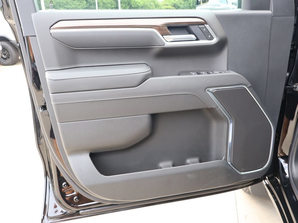 New 2026 Chevrolet Silverado 1500 LT AWD/4WD image 11