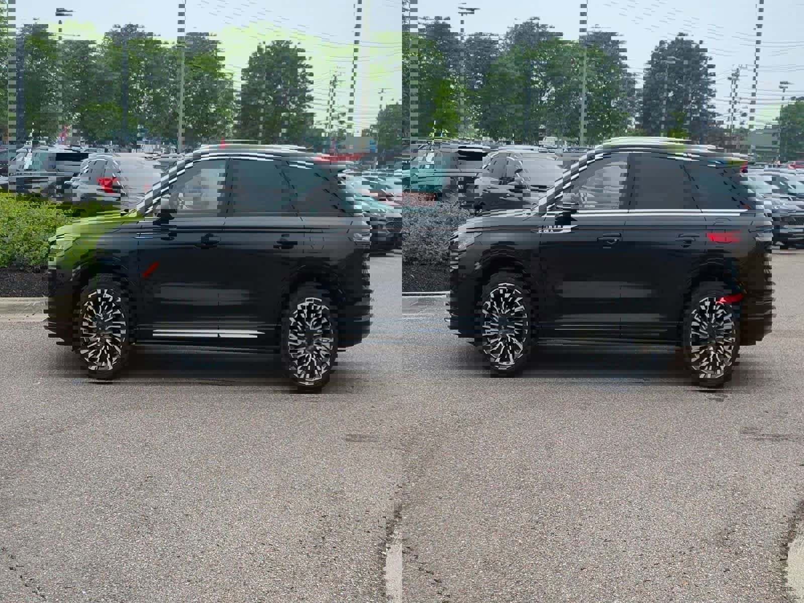 Used 2022 Lincoln Corsair Reserve w/ Sport Package image 5