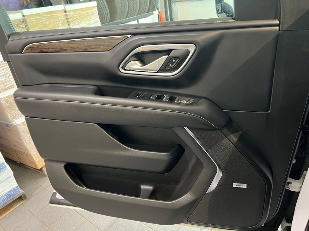 Used 2022 Chevrolet Tahoe Premier AWD/4WD image 18