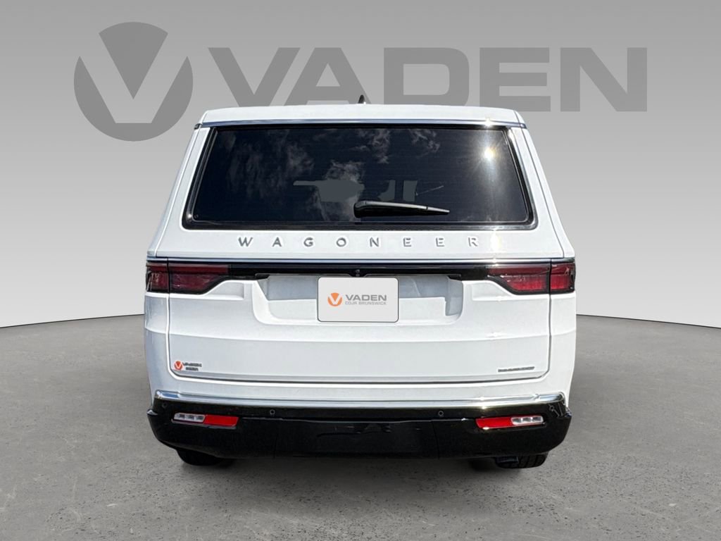 Certified 2024 Jeep Wagoneer L Series III w/ Flexible Seating Group image 18