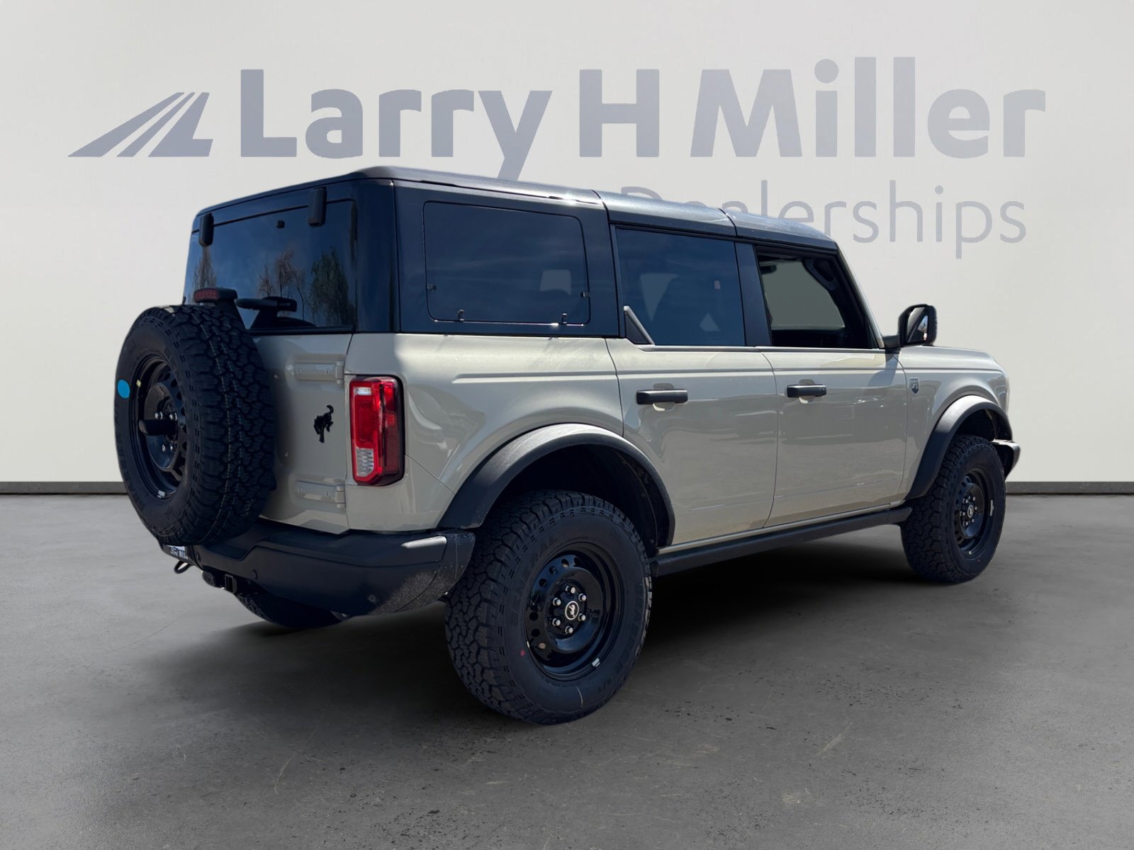 New 2026 Ford Bronco Big Bend w/ Black Diamond Package AWD/4WD image 5