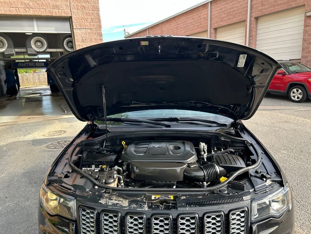 Used 2021 Jeep Grand Cherokee Laredo X RWD image 12