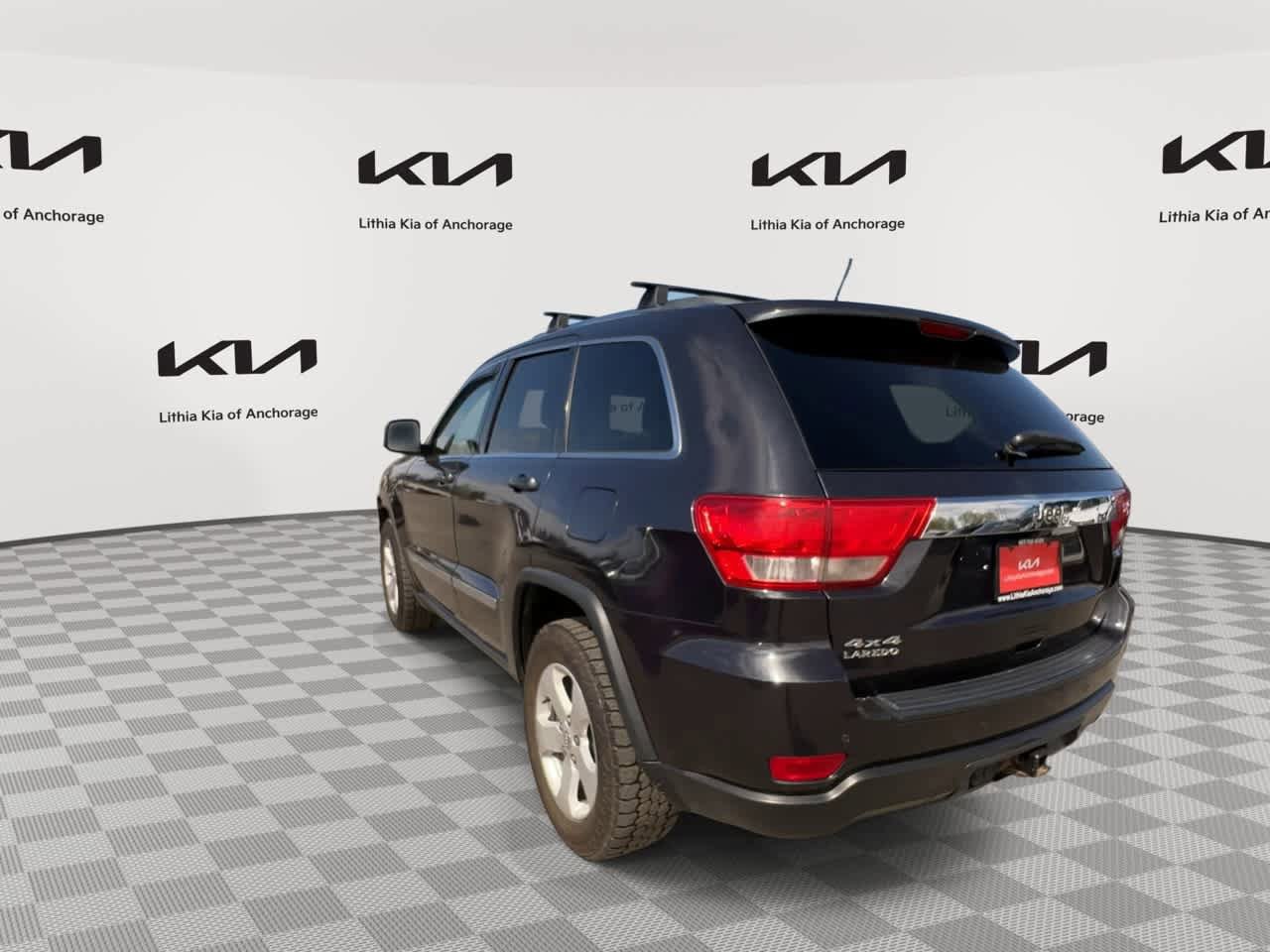 Used 2012 Jeep Grand Cherokee Laredo AWD/4WD image 7